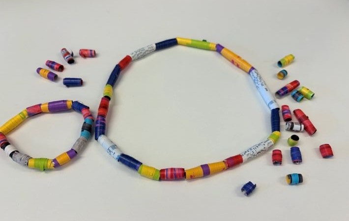 Kids Create paper beaded jewellery LA size